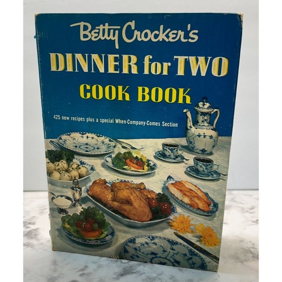 Vintage Betty Crockers Dinner for Two Cookbook 1958 1st Ed 1st Print Recipes - Picture 13 of 13